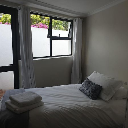 Boutique Accomodation On The Water In Marina Da Gama, Muizenberg, Cape Town Ngoại thất bức ảnh