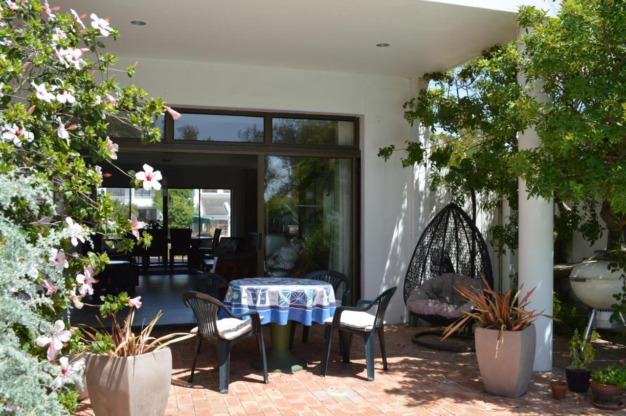 Boutique Accomodation On The Water In Marina Da Gama, Muizenberg, Cape Town Ngoại thất bức ảnh