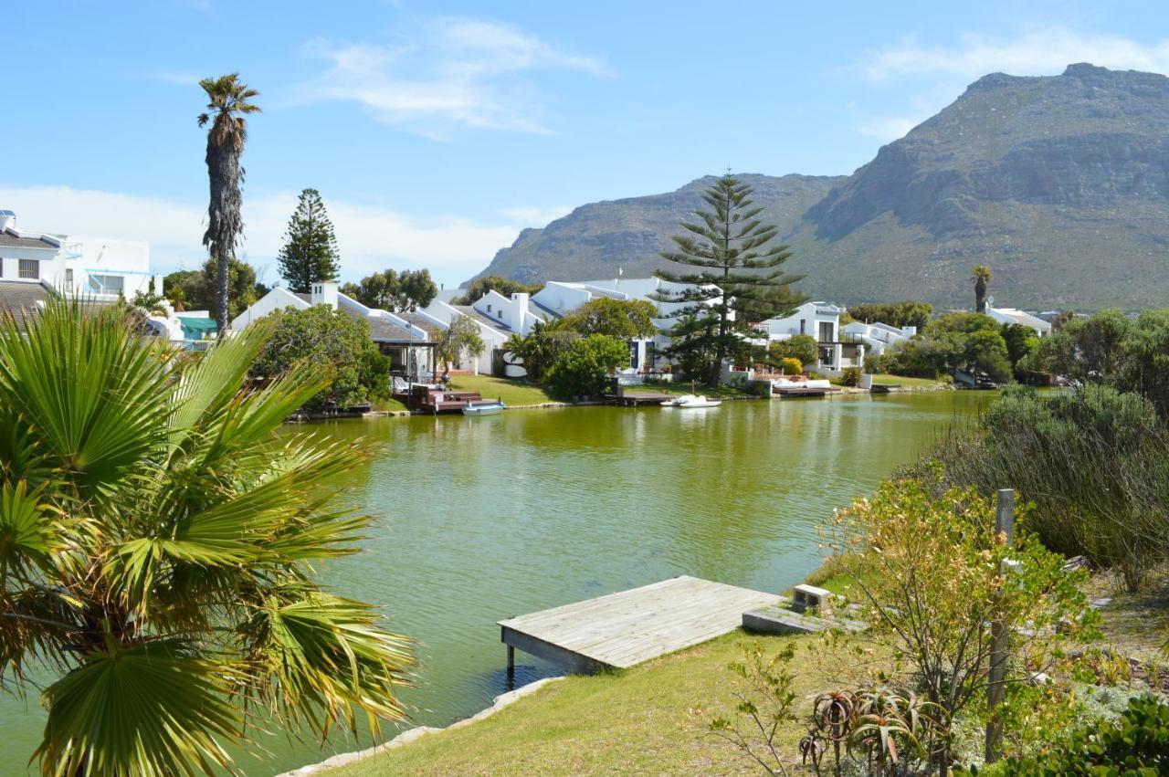 Boutique Accomodation On The Water In Marina Da Gama, Muizenberg, Cape Town Ngoại thất bức ảnh