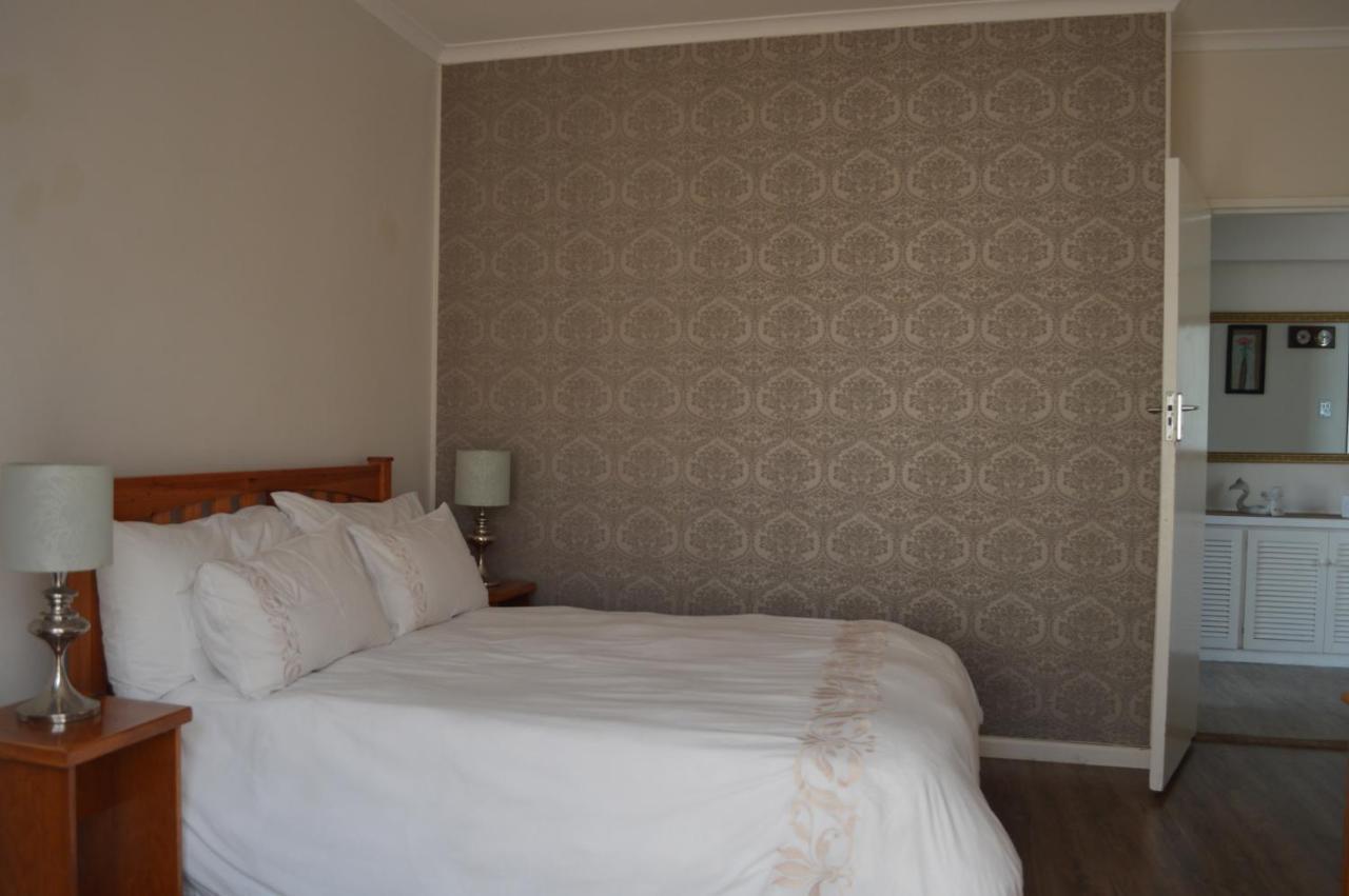 Boutique Accomodation On The Water In Marina Da Gama, Muizenberg, Cape Town Ngoại thất bức ảnh