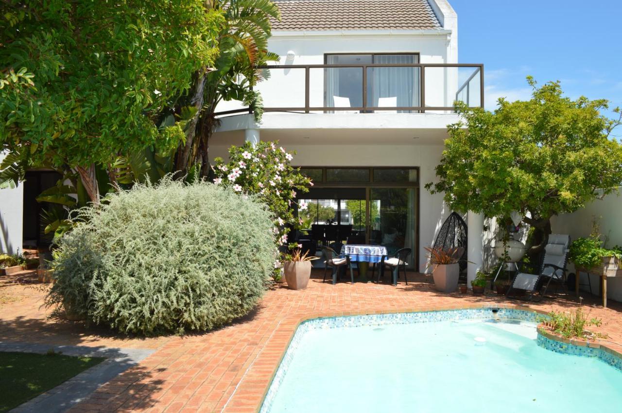Boutique Accomodation On The Water In Marina Da Gama, Muizenberg, Cape Town Ngoại thất bức ảnh