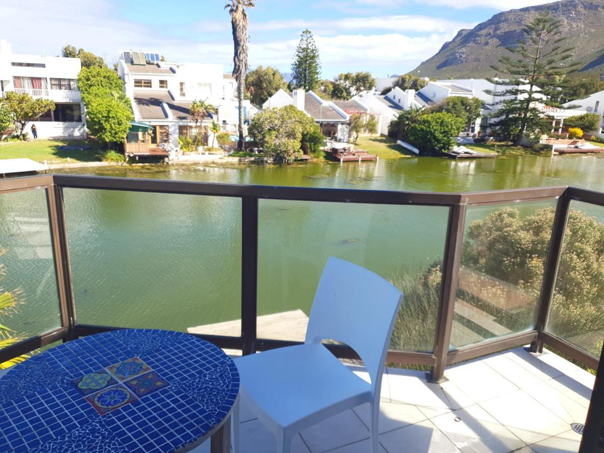 Boutique Accomodation On The Water In Marina Da Gama, Muizenberg, Cape Town Ngoại thất bức ảnh