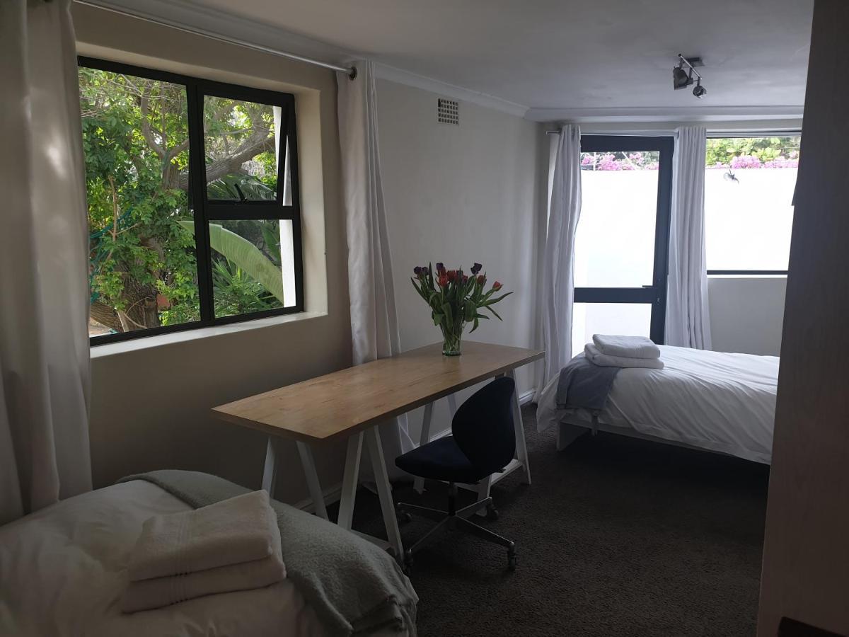 Boutique Accomodation On The Water In Marina Da Gama, Muizenberg, Cape Town Ngoại thất bức ảnh